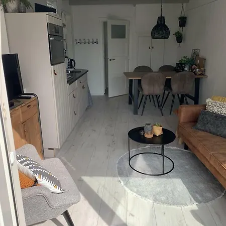 Zomerhuis De Zuid Holiday home *